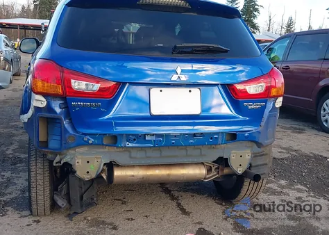 2015 Mitsubishi Outlander Sport Es z USA, uszkodzony, nr VIN 4A4AP3AU6FE045726